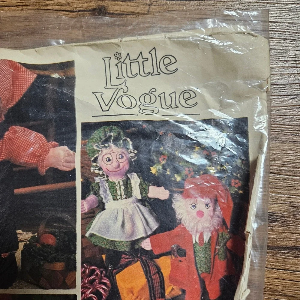 Vintage 70s 80s Little Vogue 1546 Sewing Pattern Soft Doll w/‎ Clothes Uncut NWT